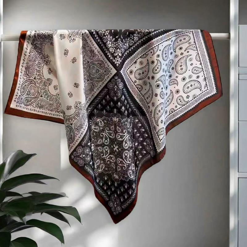 Women S Fashionable Small Square Scarf Cashew Pattern Versatile Neck Scarf For Spring Autumn