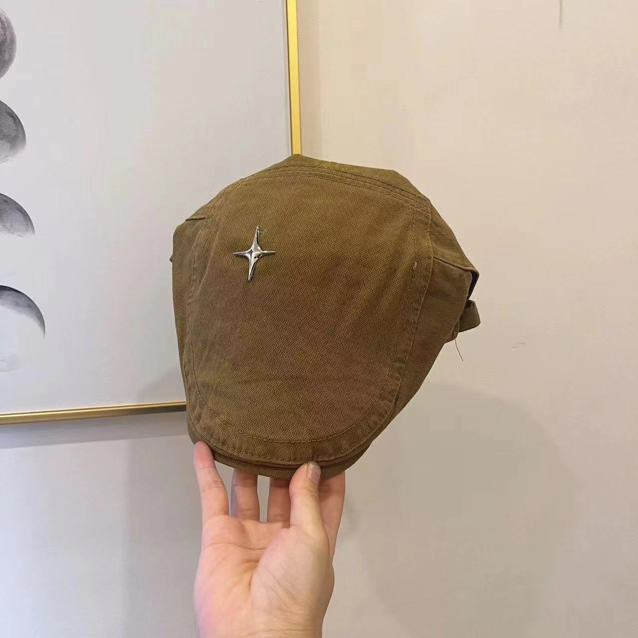 

Season thin breathable face small beret cap versatile hat trendy niche retro four-pointed star forward hat M（56-58cm） верблюд