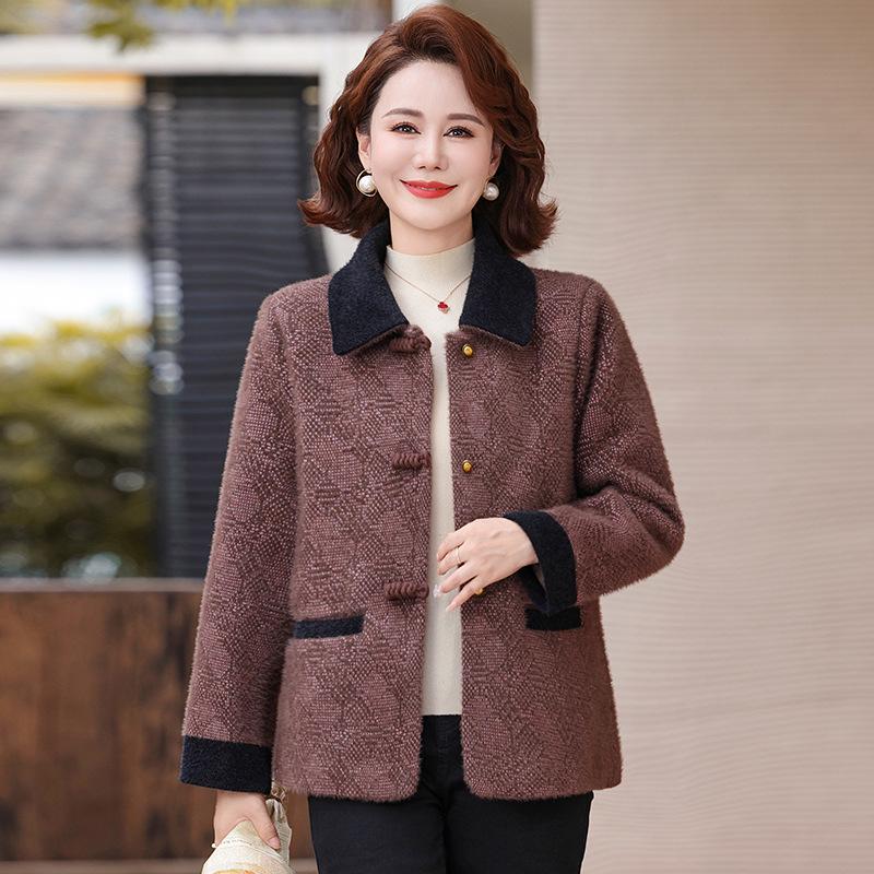 Autumn Woolen Lapel Coat for Middle-aged and Elderly Women: Age-Reducing, Stylish, Noble Temperament