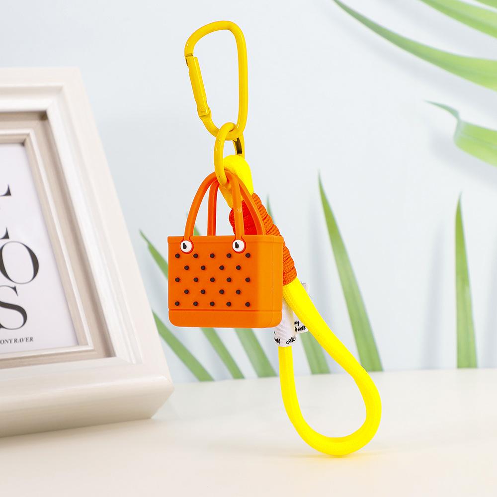Women's Simulation Beach Bag Keychain Car Hanging Decorative Pendant Ornaments Fashionable Bag Accessory