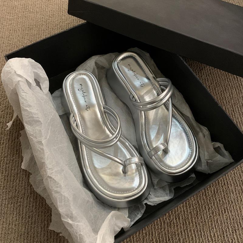 INS Wind~ Thick-soled Heightening Cool Slippers Women's Shoes Wear 2025 New Summer Leopard Print Toe Sandals Women's Trend