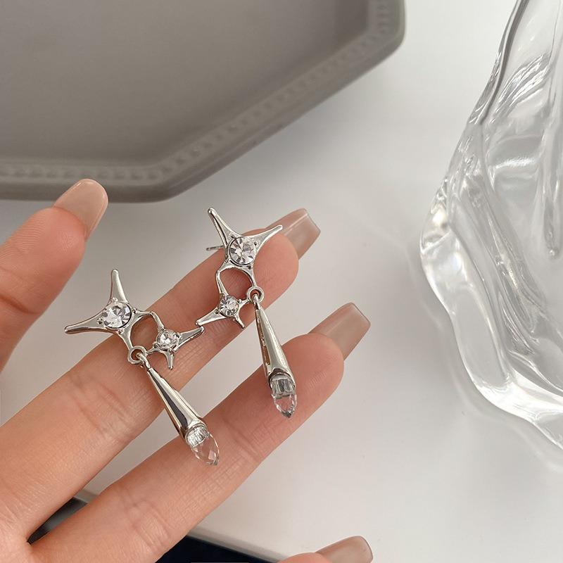 

Y2K Four-pointed Star Drop Dangle Earrings for Women Harajuku Creative Gothic Pearl Cross Earings Fashion Punk Jewelry Accessory