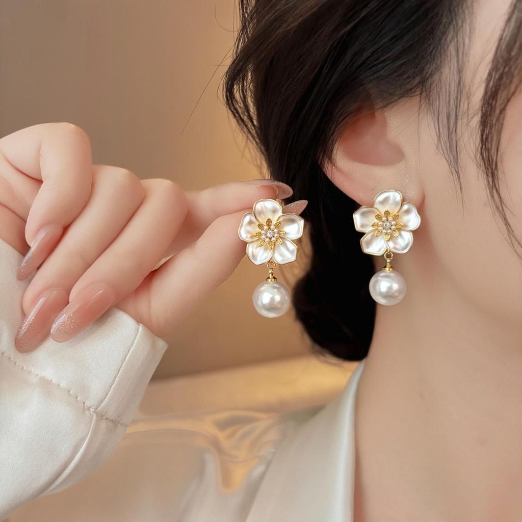Silver Needle Droplet Flower Pearl Stud Earrings for Women - Unique, Elegant & Luxurious Design 2026.