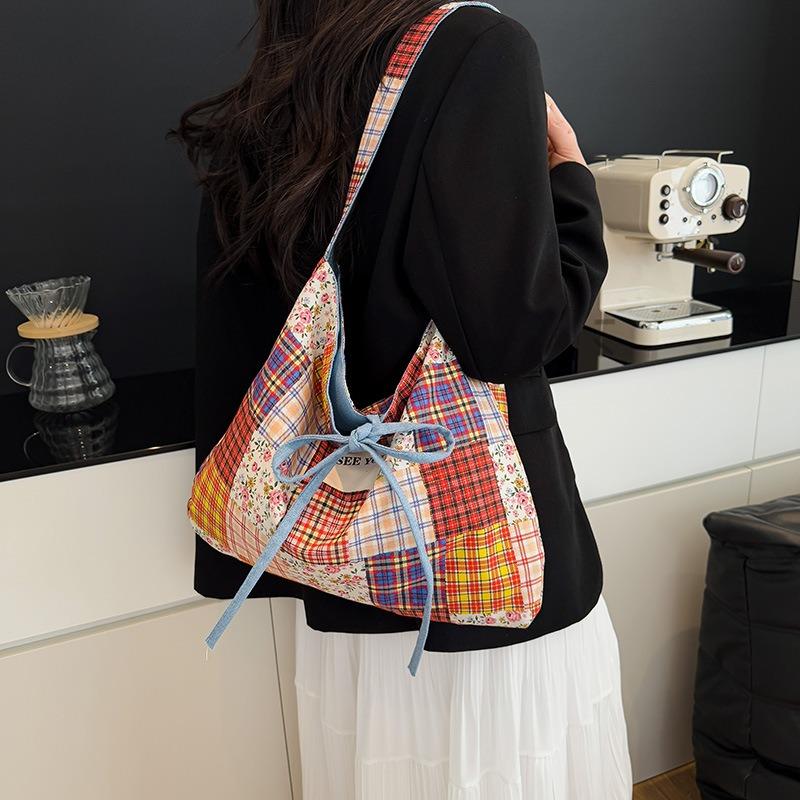 Contrasting Color Large-capacity Women's Bags, New Versatile Casual Shoulder Bags, Niche High-end Commuter Tote Bags