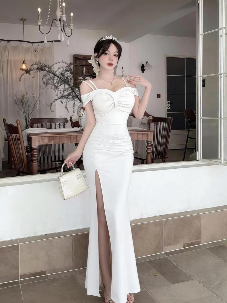 Rochie de seară elegantă cu umerii goi: Rochie Bodycon Sexy Decolteu Adânc și Crăpătură Înaltă pentru Femei Mature