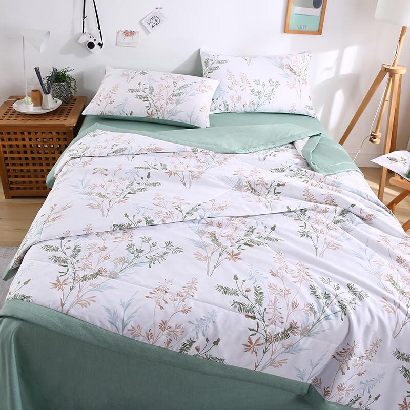 YEKEROLAN 100% Cotton Comfort Summer Quilt