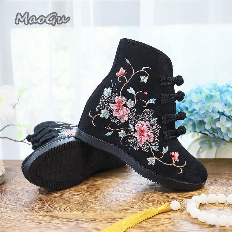 Chinese Style Embroidered Floral Cotton Boots Wedges Heel Women's Fur Winter Warm Ankle Snow Shoes Comfortable Bottines Size 35