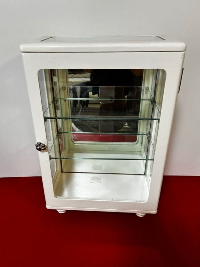 

[Б/У] Зеркало заднего вида, вертикальный коллекционный кейс с ножками