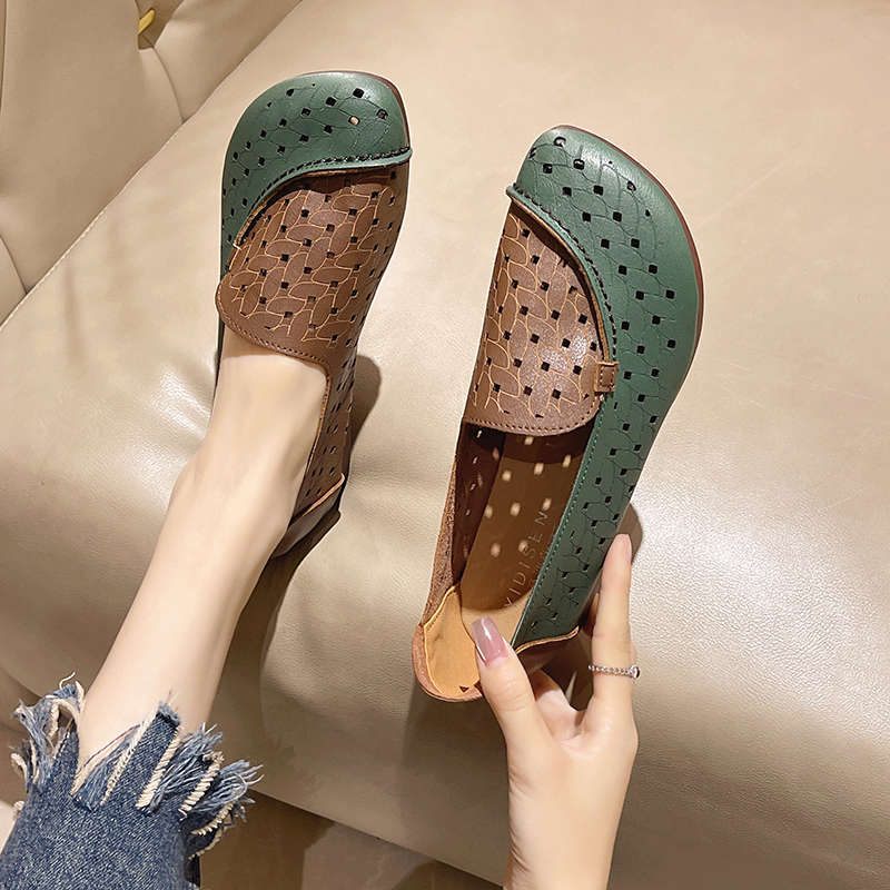 2025 Summer New Soft-soled Mother Shoes Sandals Women's Non-slip In the Elderly Single Shoes Hollow Breathable Hole Shoes