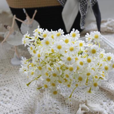 Künstliche Blumen Weiße Seiden-Gänseblümchen für Heimdeko Nordischer Japanischer Stil Vielseitig Flexible Stiele Wartungsfrei Langanhaltende Frische Floral