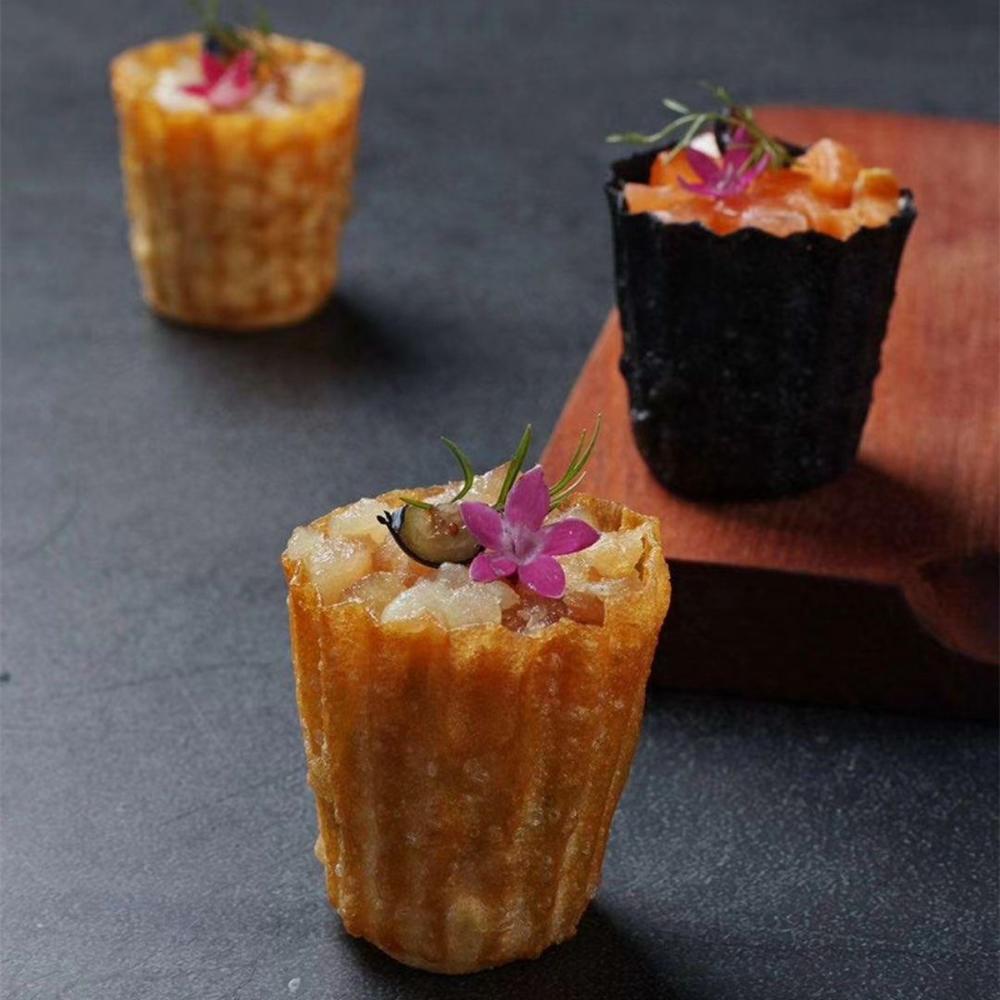 Baking Reusable Innovative Traditional Wooden Handle Pie Tee Maker Top Hats Mold Nyonya Bakeware