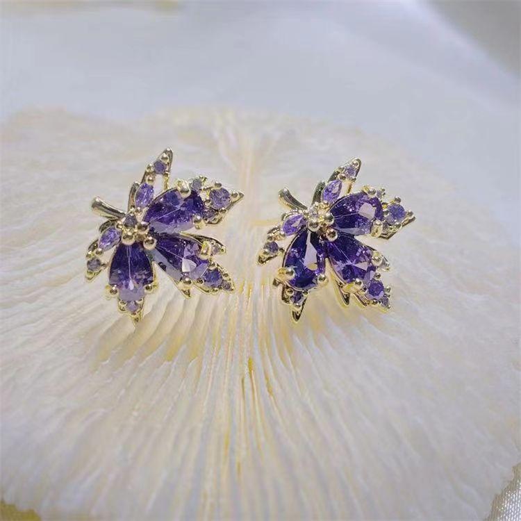 Red Maple Leaf Autumn and Winter Earrings Women s Year New Trendy Earrings Temperament Retro Niche Unique Earrings