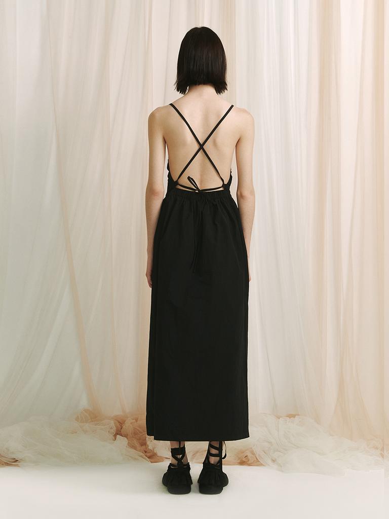MEENDERI Backless Long Dress - Black
