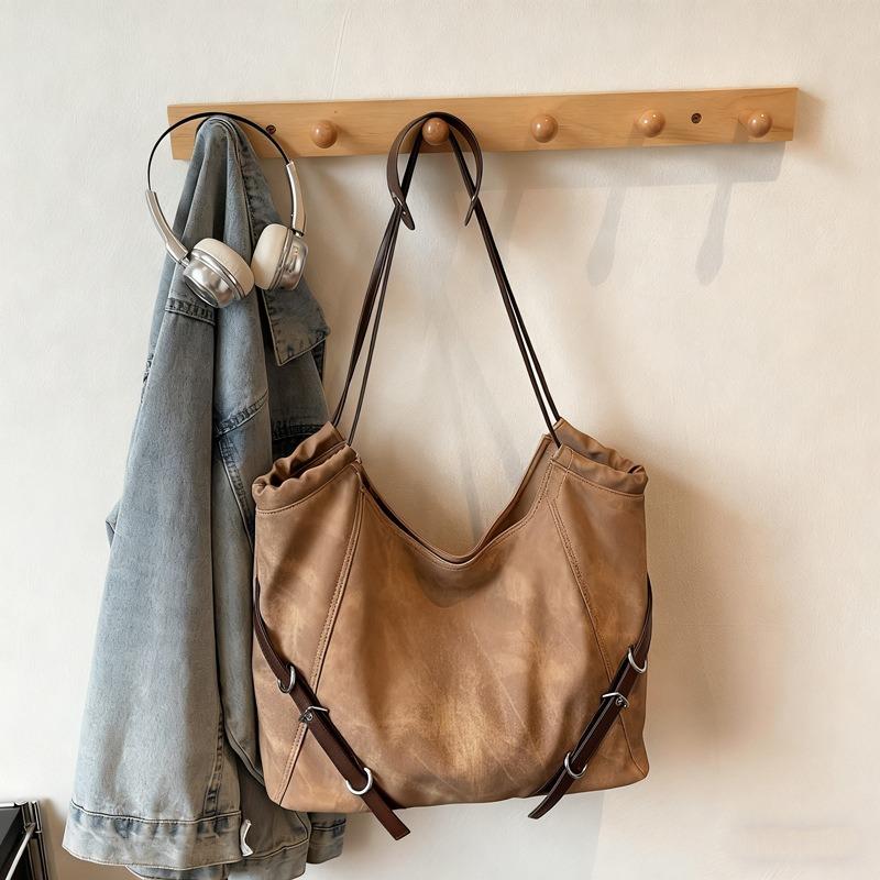 

Retro large-capacity bag women s autumn new fashion tote bag casual texture underarm shoulder bag