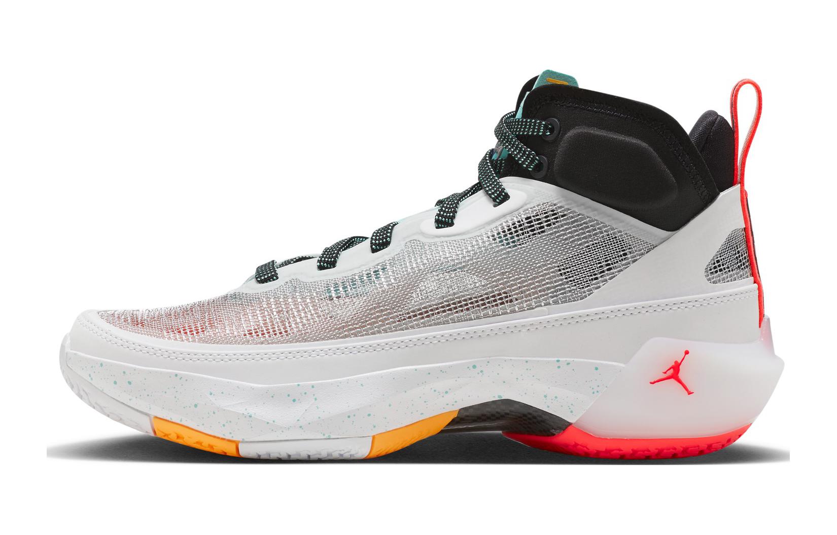 

Jordan Air Jordan 37 Guo Ailun Slip Resistant Anti Kick Cushioning Mid top Children s Basketball Shoes White Black FJ4495-130 37.5