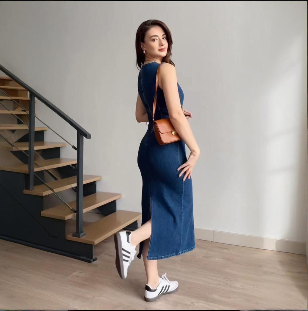 2025 European & American Sleeveless Round Neck Slimming Dress - Sexy & Commuting Style