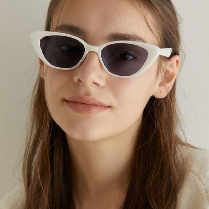 

One Brilliant Echo-OB310-White FREE