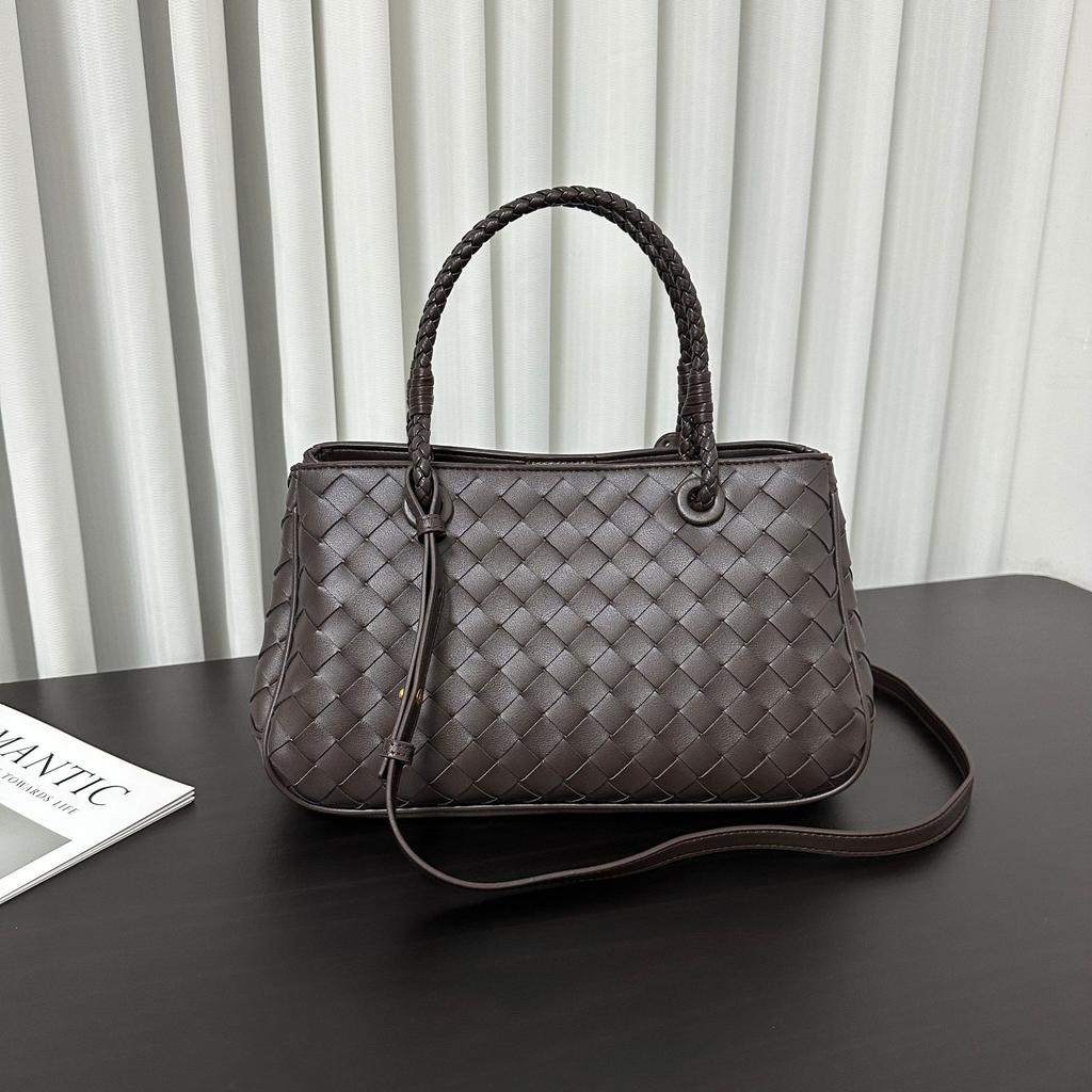 Small Niche Luxury Style New High-quality Vegetable Basket Tote Bag Single Shoulder Commuting Large Capacity Woven Bag Hand-held Diagonal Cross Bag