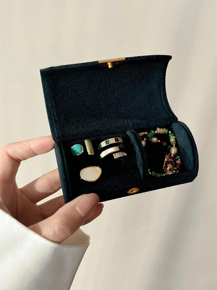 Exquisite and Portable Mini Jewelry Storage Box for Women's Business Trips Anti-oxidation Light Luxury Velvetring Jewelry Box