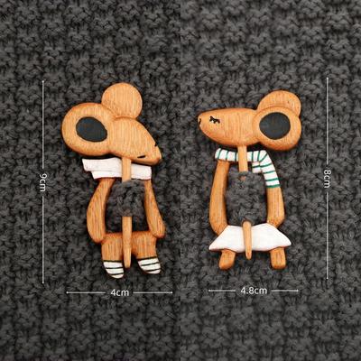 Retro Animal Wooden Brooch - Cross Couple Style