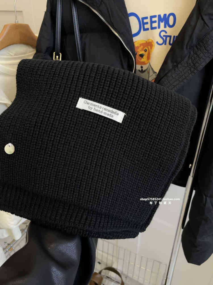 

Однотонный Утепленный Шарф, Женский Сезон, Японская Высококачественная Корейская Вязаная Шерсть, Простой Шарф чёрный