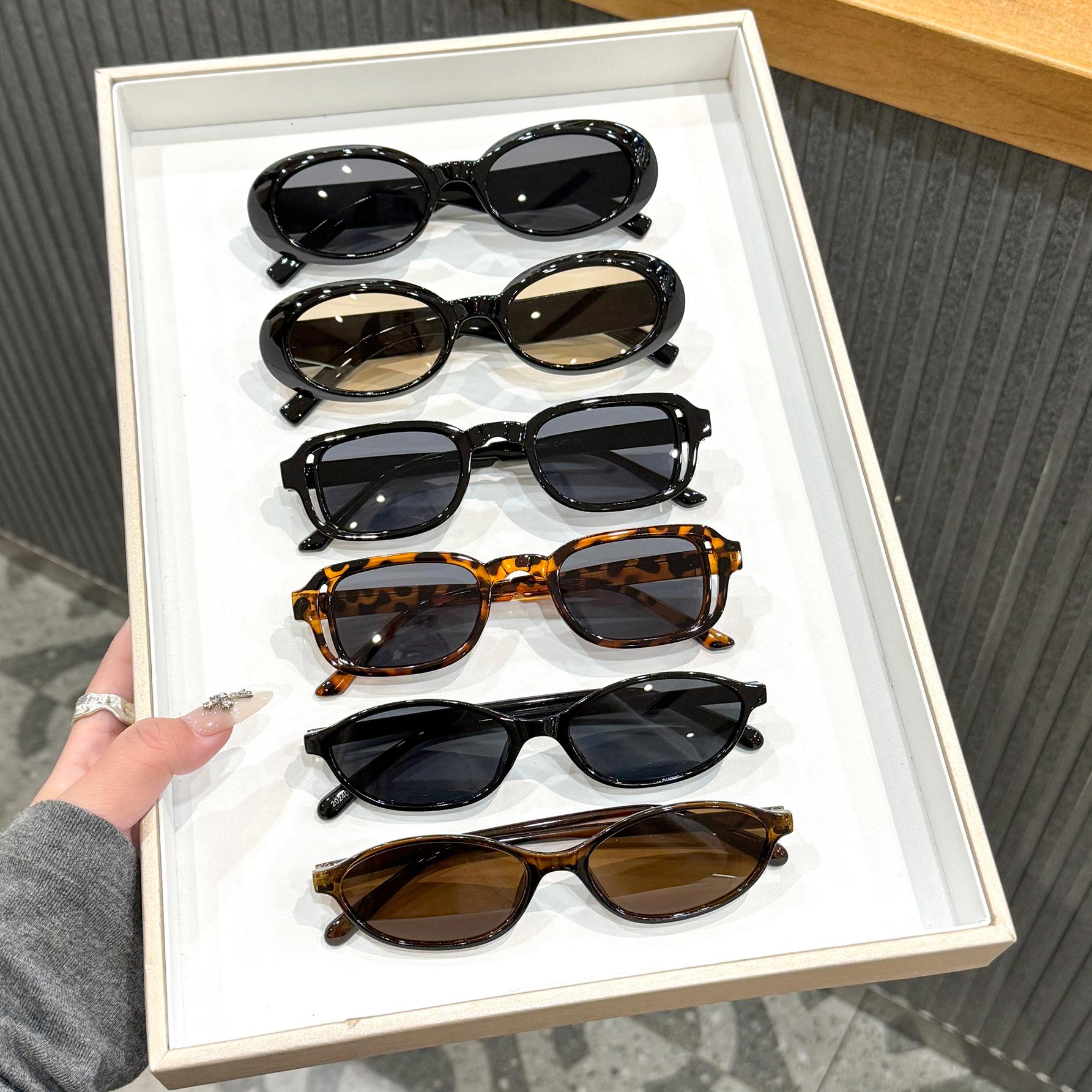 

6Pcs Retro Fashionable Small Oval Frame Sunglasses for Both Men and Women, Stylish and Versatile for Summer Sun Protection