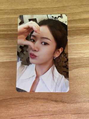 [USED] IVE THE PROM QUEENS Korean Photocard Yujin