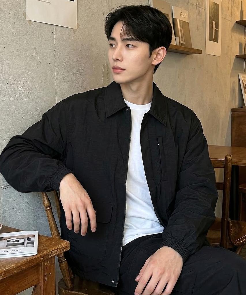 Underoff Lightweight Colored Windbreaker Black