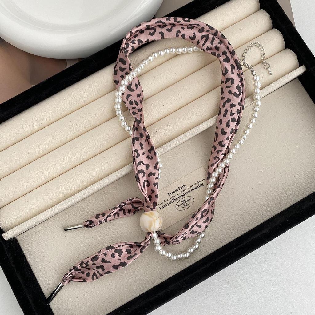 Silk Scarf Necklace with Retro Maillard Pattern - Niche Design Accessory for Women