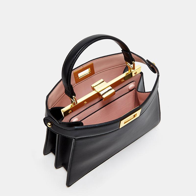 Fashionable and Versatile Tote Bag for Women  New Spring and Summer Simple Style Elegant and Elegant Lady Handbag  One Shoulder Crossbody Bag Trendy