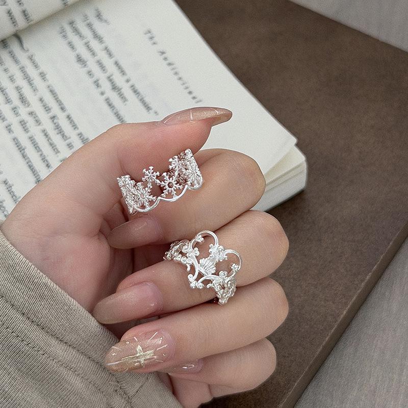 Light Luxury Retro Court Style Snowflake Diamond-Encrusted Zircon Retro Engraved Hollow Opening Ring Niche Personality Ring Woman