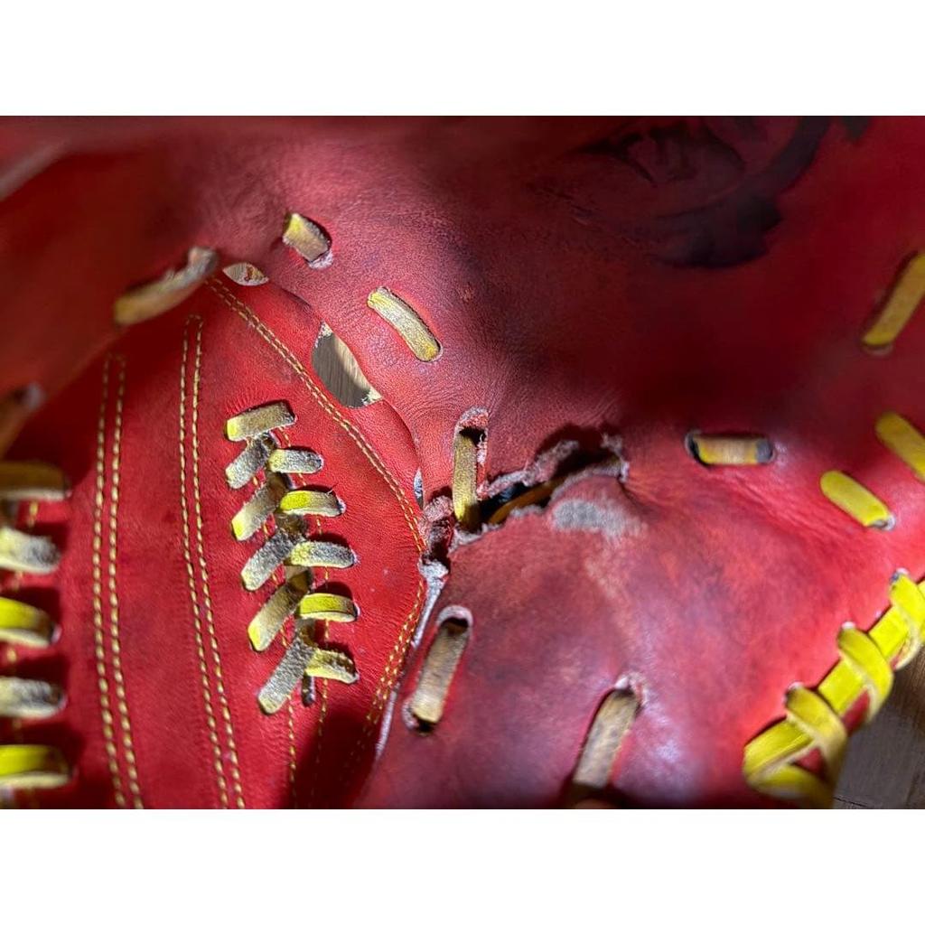 Used Hardball Glove for Pitchers Shohei Otani Increased Ball Speed