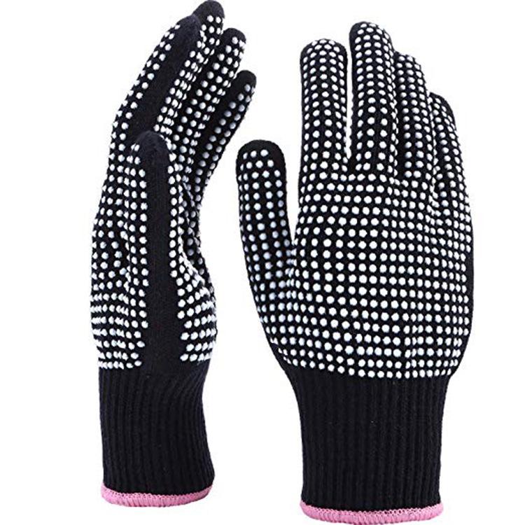 

Silicone Dot Heat-Resistant Hairdressing Gloves – Anti-Scald & Anti-Slip, Protects up to 250°C for Curling & Straightening.
