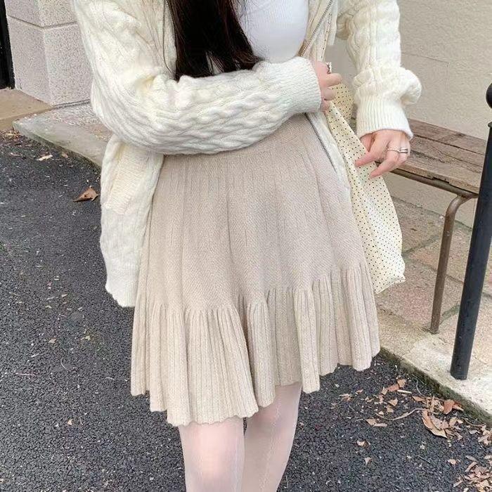 2025 Autumn/Winter Women's High-Waisted Slimming Knit A-Line Ruffle Skirt