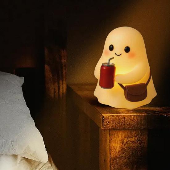 Niedliche Gespensterlampe Harzgespenst mit Tasse Nachtlicht Halloween Schreibtischdeko für Schlafzimmer Wohnzimmer Innenraumdekoration