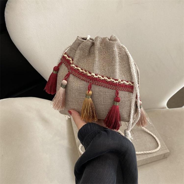 Handbag for Women Korean Version Fashionable Versatile Bucket Bag for Girls Ethnic Style Single Shoulder Diagonal Cross Drawstring Tassel