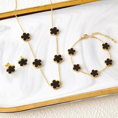 Hot Sale 3Pcs Stainless Steel 18k Gold-Plated Five-Leaf Flower Necklace Earrings Bracelet Zircon Set For Woman Zircon Clover