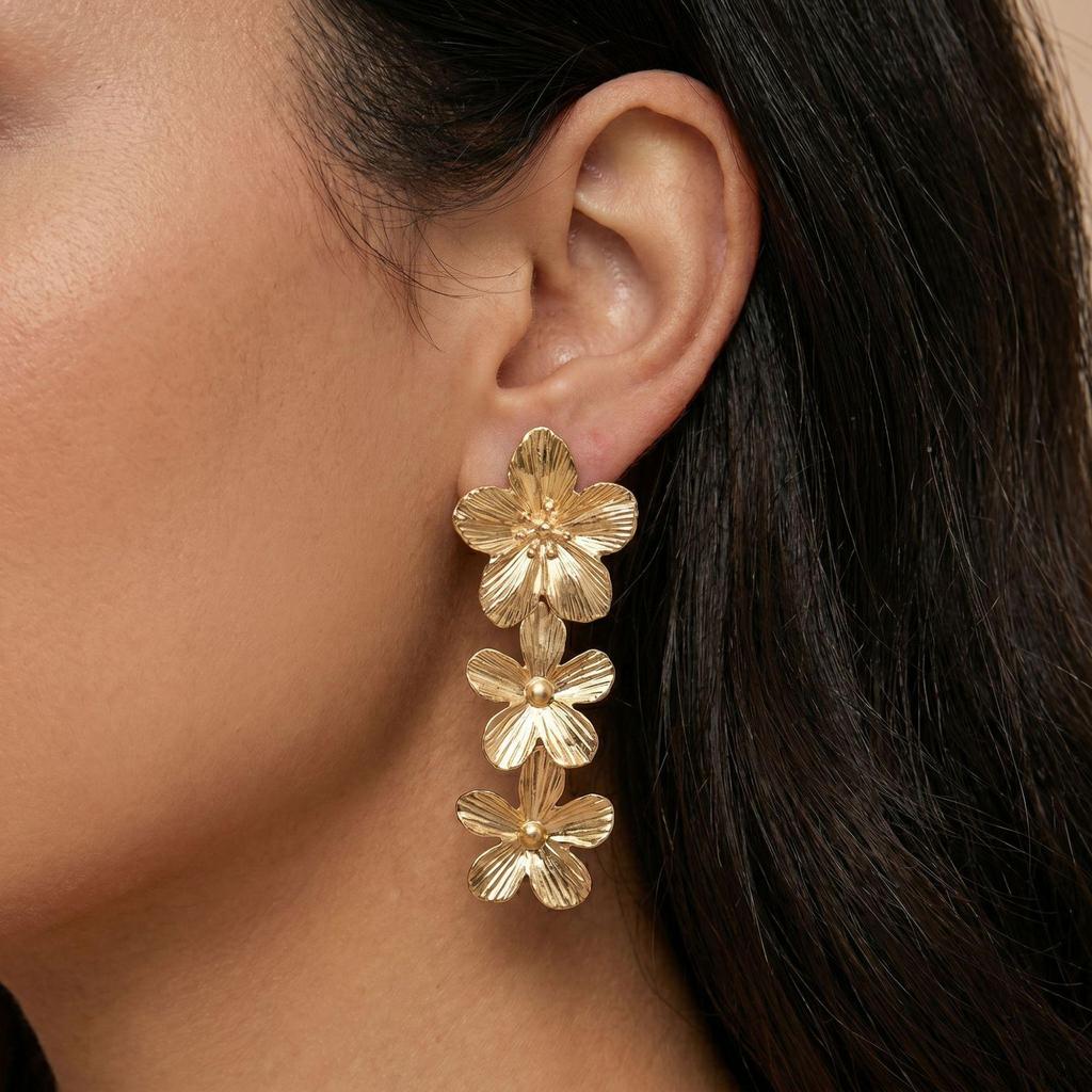 European & American Stylish Irregular Flower Stud Earrings for Women's Elegant Personality