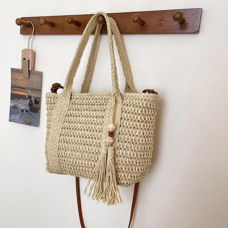 

Seaside Vacation Beach Woven Bag Spring New Handheld Straw Bag Commuter Shoulder Messenger Bag Woven Straw Tote Bag for Women