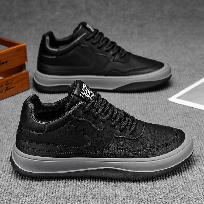 Men's shoes new versatile fashion non-slip and wear-resistant lightweight soft sole soft surface loose sports and leisure board shoes