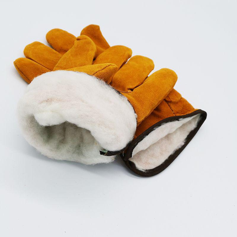 Mănuși de iarnă groase pentru sudură electrică: Căptușeală din bumbac, Piele de vacă cu două straturi, Rezistent la căldură, Anti-opărire, Rezistent la uzură pentru protecția muncii.