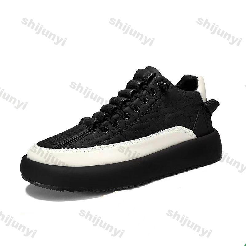 Fashion Fashion Men's Sneakers 2024 Autumn/winter New Korean Trendy Sports Casual Black Skateboard Shoes Anti Slip Thick Soled Shoes
