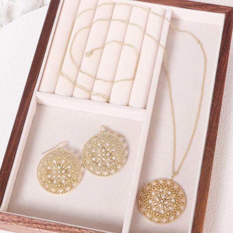 Ethnic Style Disc Earrings for Women Inlaid with Zircon Summer High-end Color-fading Necklace Jewelry Set