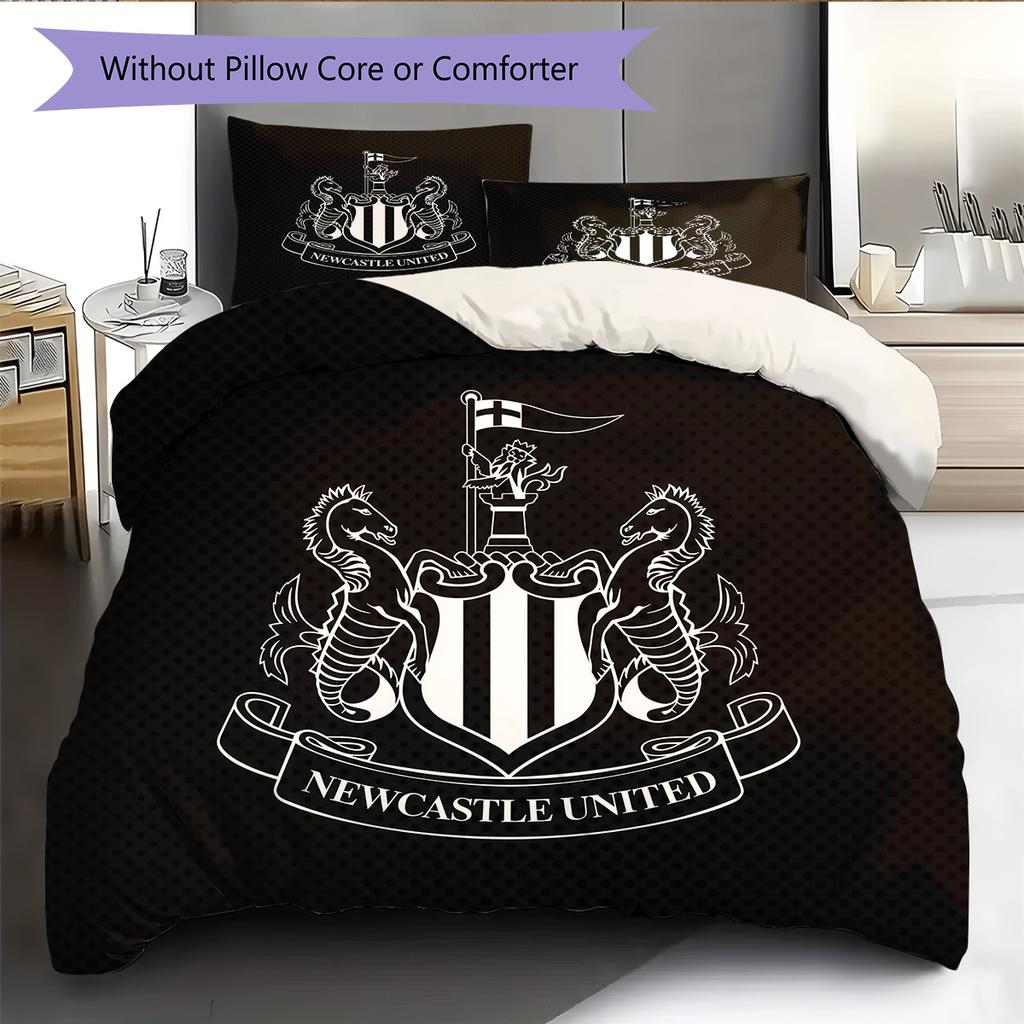 Newcastle United FC Pattern Bedding Quilt Set Home Decoration Gift (1 * Duvet Cover + 2 * Pillowcase Without Core)