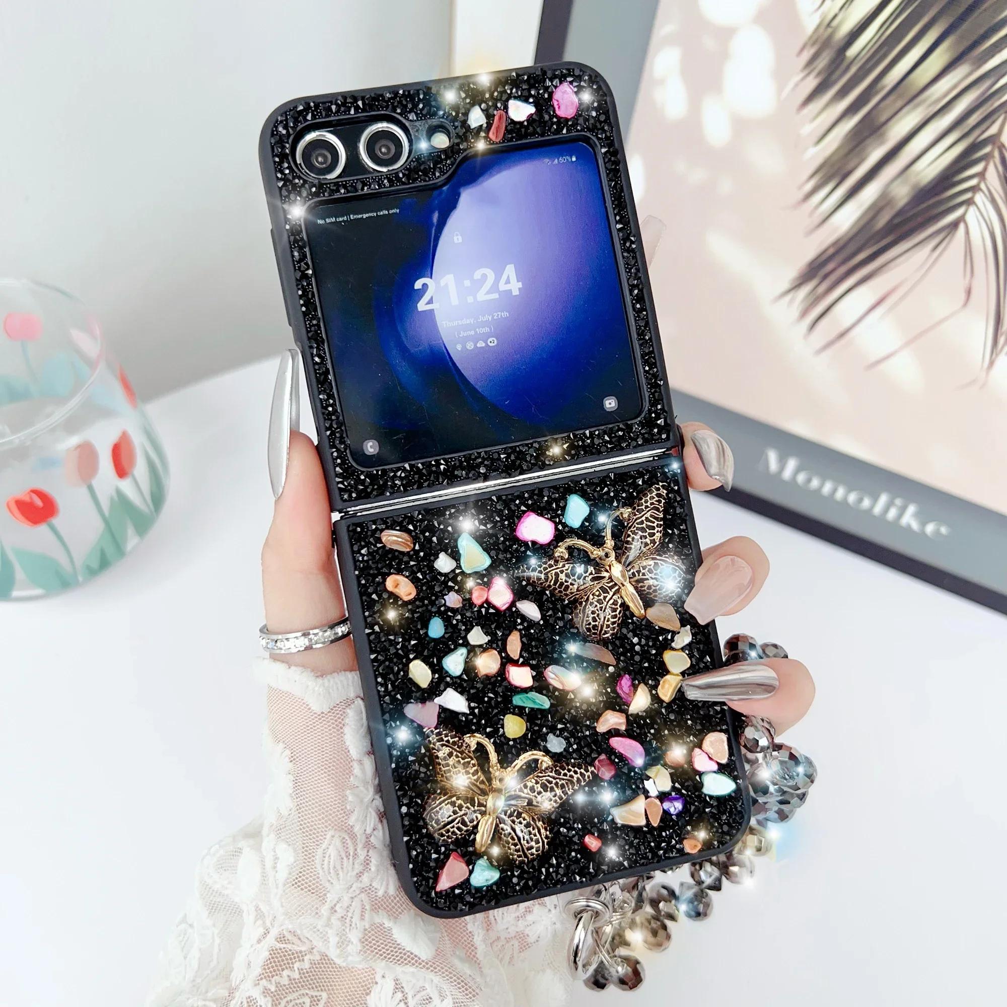 

Luxury Glitter Phone Case For Samsung Galaxy Z Flip 7 6 5 4 3 Flip7 Flip6 Flip5 5G Cute Bling Crystal Stone Wrist Strap Cover Galaxy Z Flip6