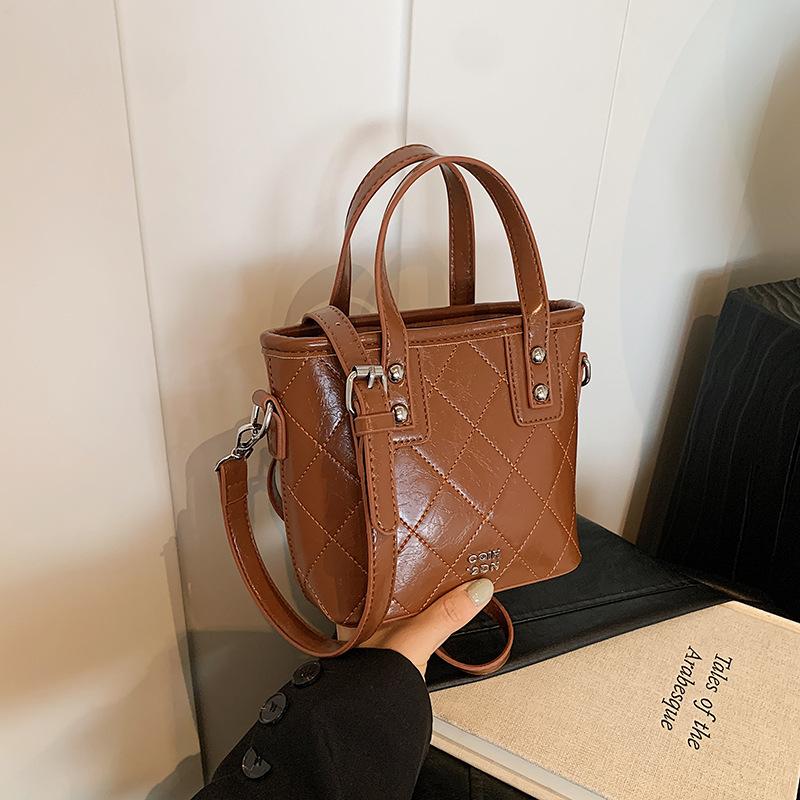 Fashion Handbag Women's Versatile Bag New Shoulder Women's Bag