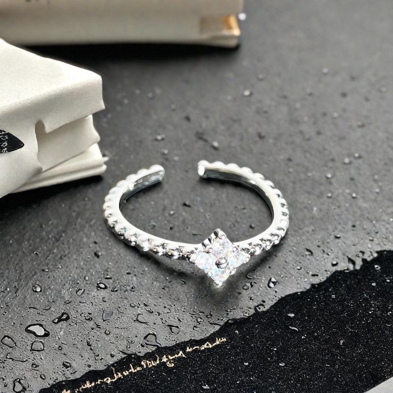 New Product Cold Wind Niche Design Sense Light Luxury High Sense Ring Four-Leaf Clover Super Flash Zircon Simple Ring Adjustable opening