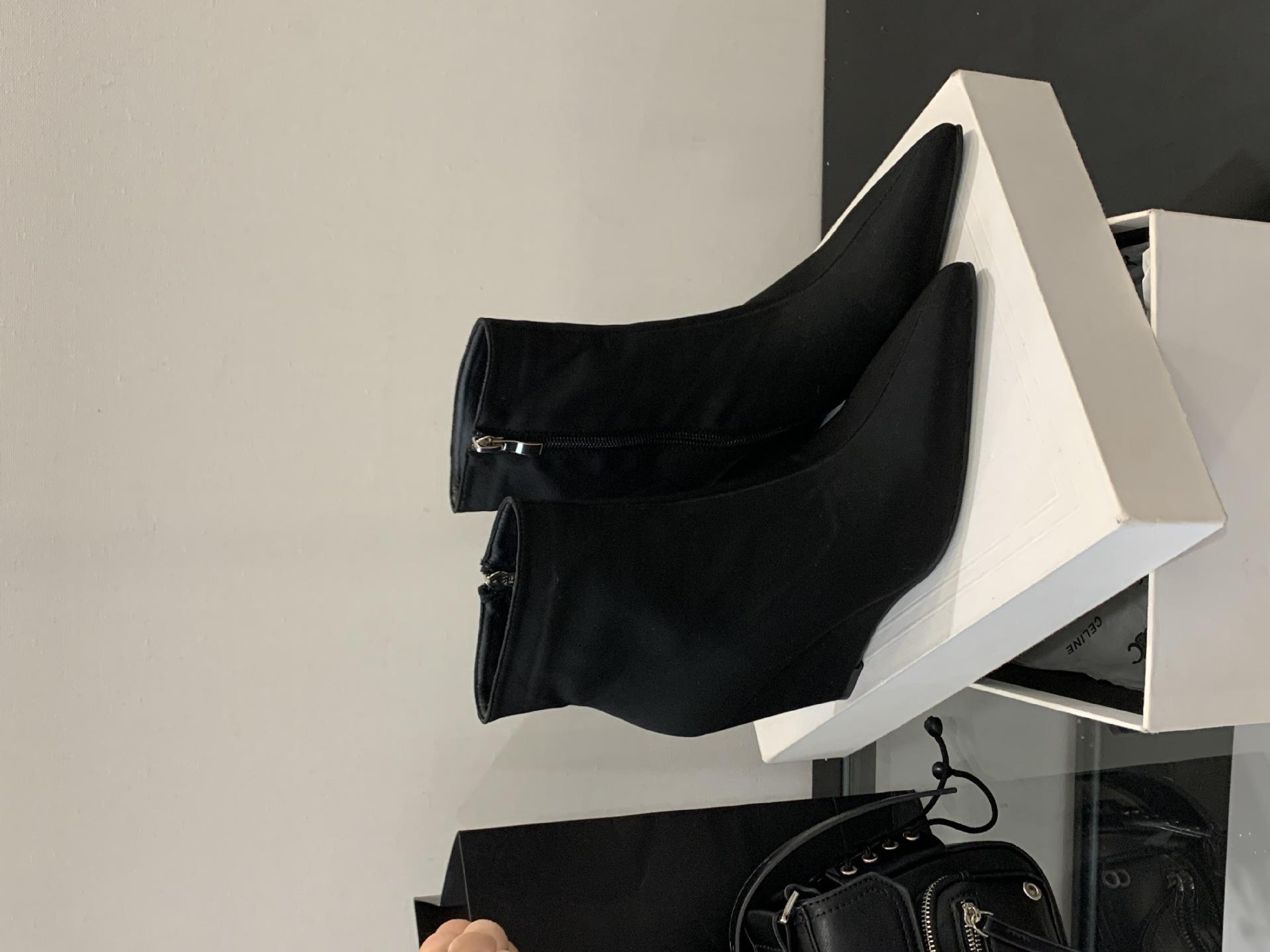 

2025 autumn and winter new pointed patent leather wedge women s boots fashionable soft leather heightening zipper thin short boots 39