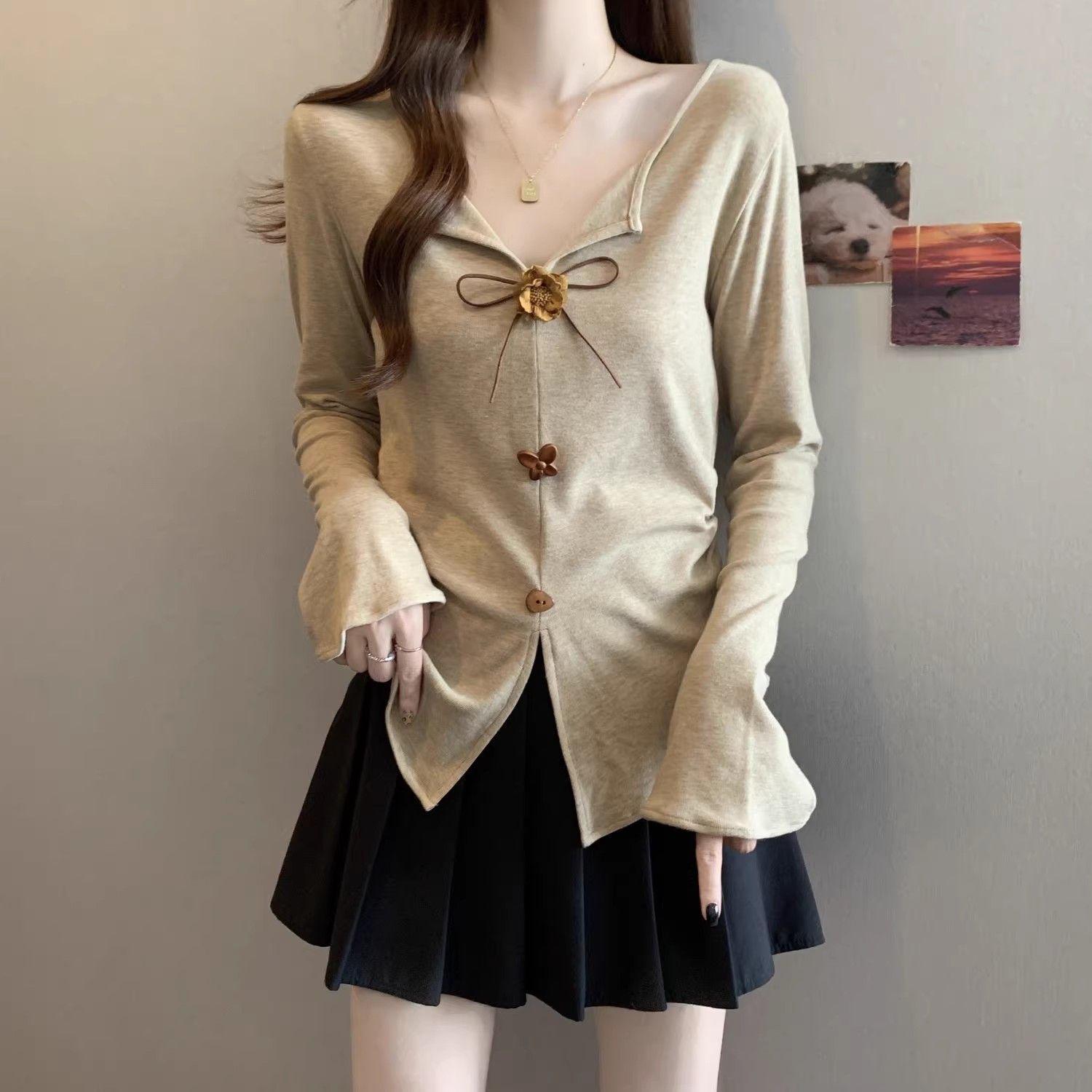 

Women s Plus Size V-Neck Long-Sleeve Top with Bow - Slimming Knit for Spring & Autumn 2XL (141-160 jin) хаки