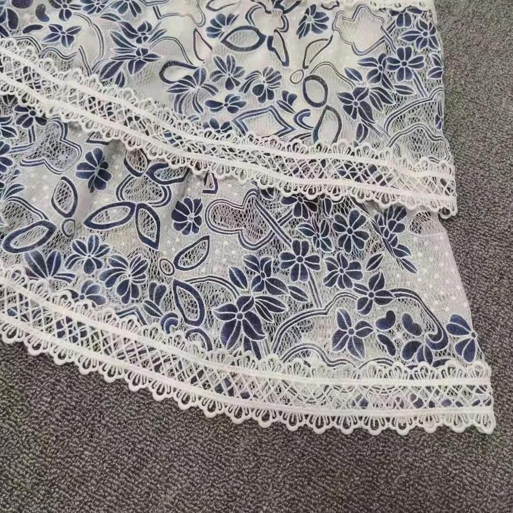 Autumn 2023 Embroidered U-Neck Lace Lantern Sleeve Dress for Women